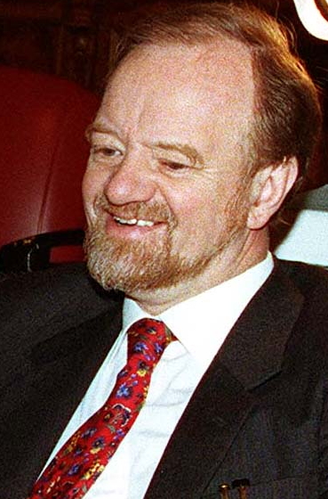 Robin_Cook-close_crop.jpg
